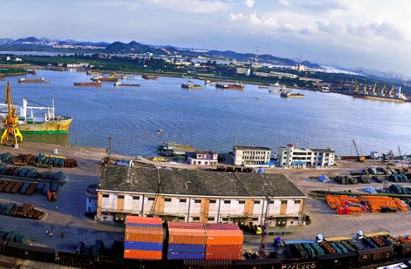 ���ֹ���������塢ʹ�ó�������Ϊ�������ڴ������޾���������Щ��