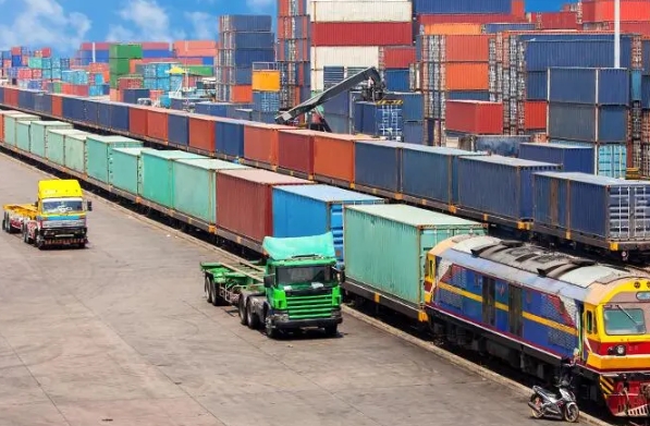 ��װ��������ͬһ���貵�����������ص�����������ȫ��ó�׵ĺ���