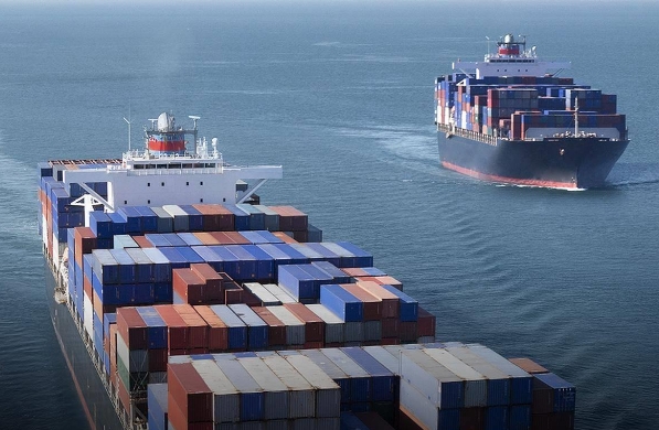 ��װ��������˾����ӱ����������ҵǰ�У���Ϊ��ҵ���ע�Ľ���