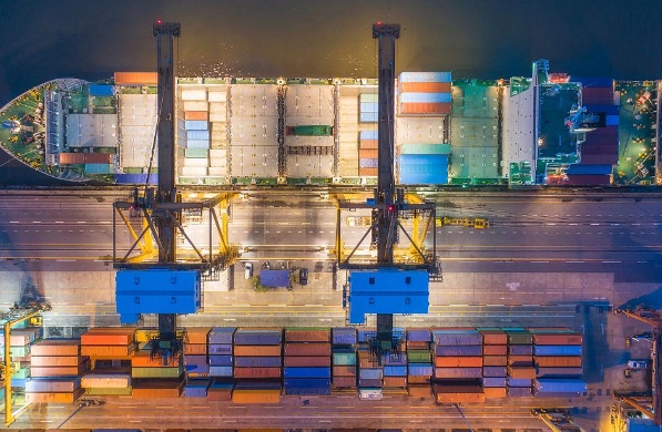 ������������ڰ��޵ľ��÷�չ�͹���ó���з�������Ҫ������